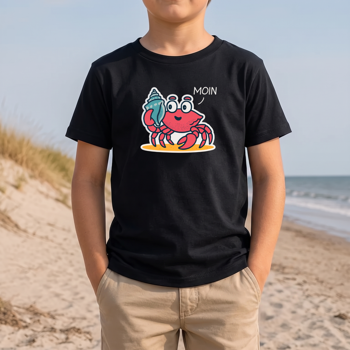 Shirt Kids Ein Wort reicht. Moin – Einsiedlerkrebs mit Muschelhaus und Nordlicht-Manieren.